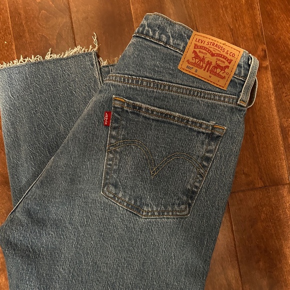 Levi’s 501 - Picture 1 of 3